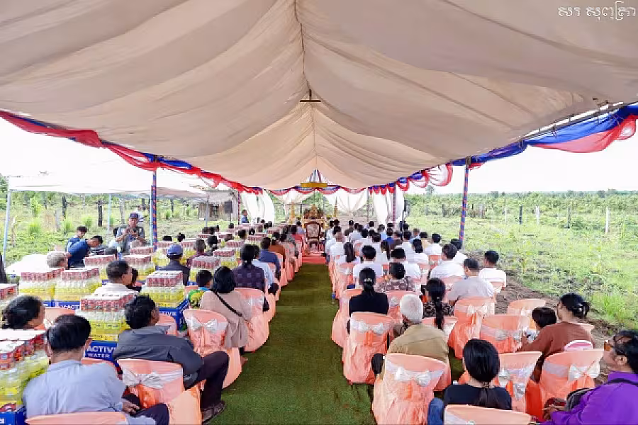 អ.ន.ក.ខេត្តស្ទឹងត្រែង រៀបចំពិធីបើកការដ្ឋានសាងសង់ផ្ទះជូនអតីតយុទ្ធជន និងនិវត្តជន - Image 27