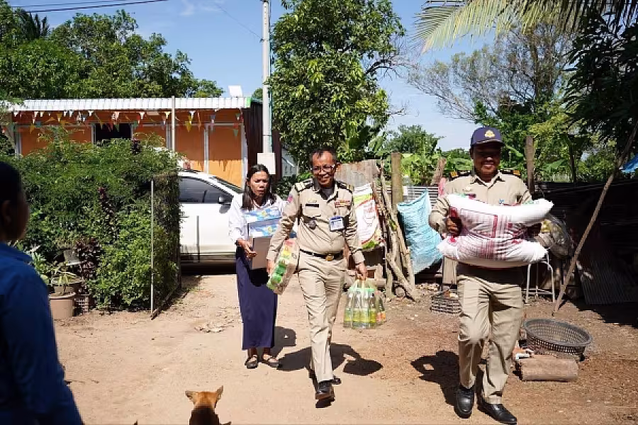 អ.ន.ក.ស្រុកលើកដែក ចុះប្រគល់ថវិកាបេឡាមរណសង្គ្រោះជូនគ្រួសារសពជាសមាជិក - Image 4