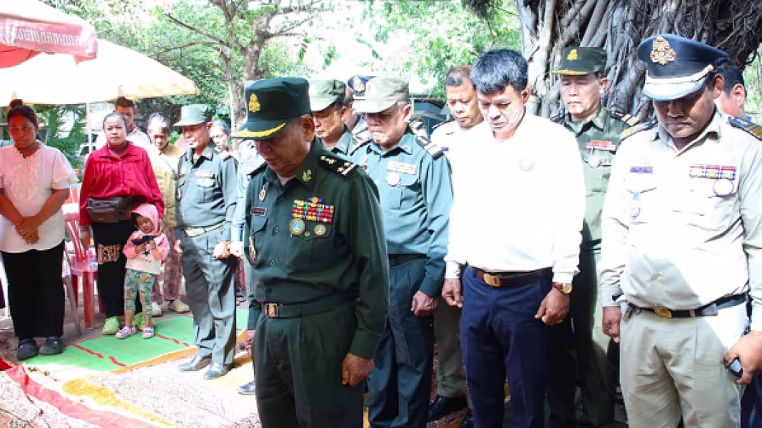 អ.ន.ក. ខេត្តកំពង់ធំ ចុះប្រគល់ថវិកាបេឡាមរណសង្គ្រោះជូនគ្រួសារសពជាសមាជិក - Image 2
