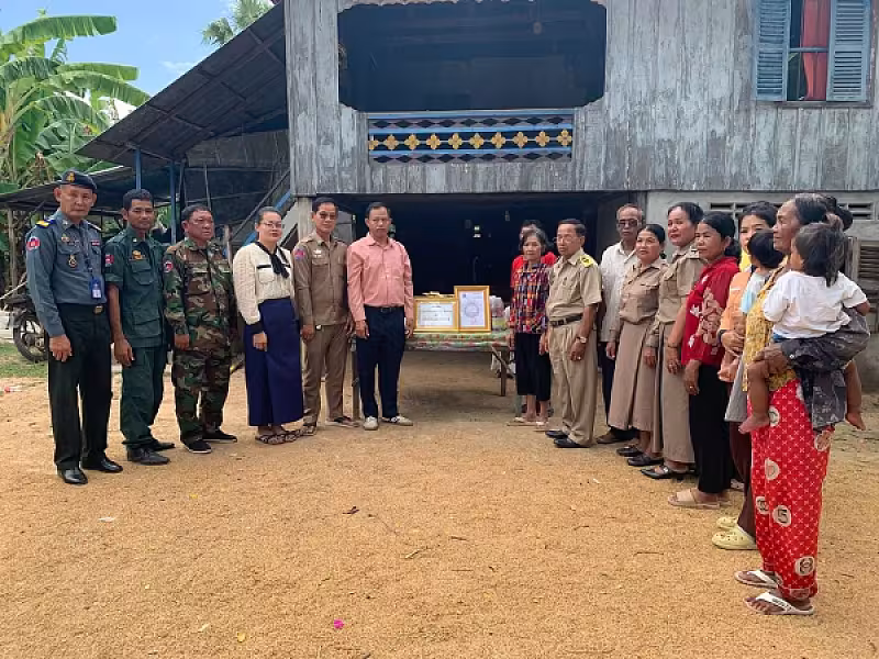 អ.ន.ក.ស្រុកកោះអណ្តែត ចុះប្រគល់ថវិកាបេឡាមរណសង្គ្រោះជូនគ្រួសារសពជាសមាជិក - Image 2