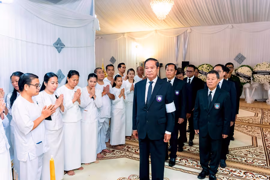 ឯកឧត្តម ទេសរដ្ឋមន្រ្តី គន់ គីម អញ្ជើញដឹកនាំគណៈប្រតិភូគោរពវិញ្ញាណក្ខន្ធសព ឯកឧត្តម ទឹម ផន   - Image 9