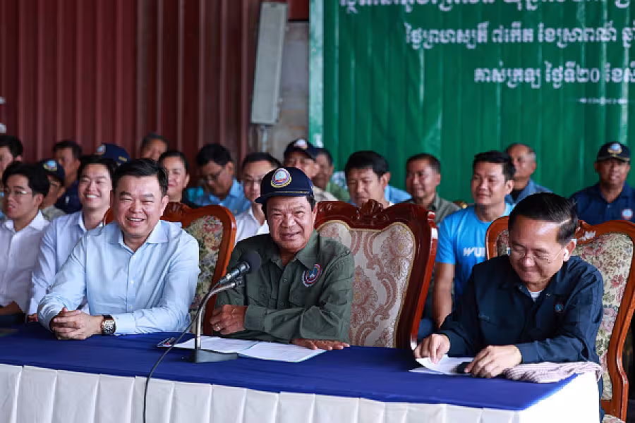 ឯកឧត្តម គន់ គីម អញ្ជើញប្រគល់ផ្ទះចំនួន ២០០ខ្នង ជាអំណោយរបស់សម្តេចតេជោ ហ៊ុន សែន ជូនអតីតយុទ្ធជន និងនិវត្តជន ក្នុងខេត្តបាត់ដំបង - Image 12