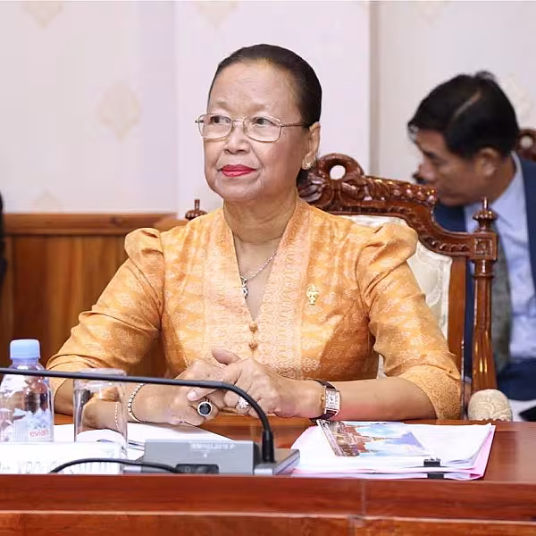 លោកជំទាវ គ្រួច សំអាន អនុប្រធានគណៈកម្មការនីតិកម្ម និងយុត្តិធម៌ នៃរដ្ឋសភា ចូលរួមថវិកាចំនួន ២លានរៀលដើម្បីរៀបចំមហាសន្និបាតវិសាមញ្ញតំណាងសមាគមអតីតយុទ្ធជនកម្ពុជា ទូទាំងប្រទេស