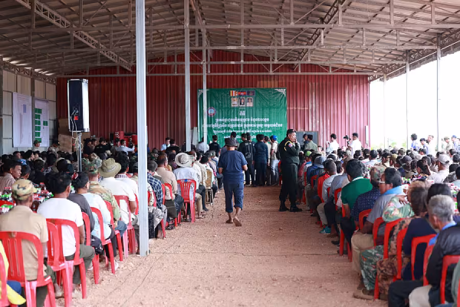 ឯកឧត្តម គន់ គីម អញ្ជើញប្រគល់ផ្ទះចំនួន ២០០ខ្នង ជាអំណោយរបស់សម្តេចតេជោ ហ៊ុន សែន ជូនអតីតយុទ្ធជន និងនិវត្តជន ក្នុងខេត្តបាត់ដំបង - Image 30