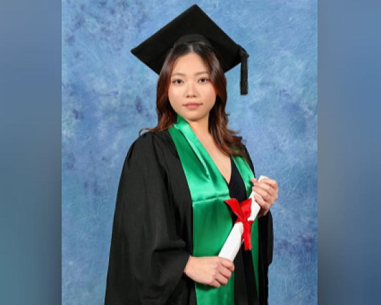 កញ្ញា ហ្លួង ការូលីន  និស្សិត នៅប្រទេសអូស្ត្រាលី ចូលរួមថវិកាចំនួន ១លានរៀល ដើម្បីរៀបចំមហាសន្និបាតវិសាមញ្ញតំណាងសមាគមអតីតយុទ្ធជនកម្ពុជា ទូទាំងប្រទេស