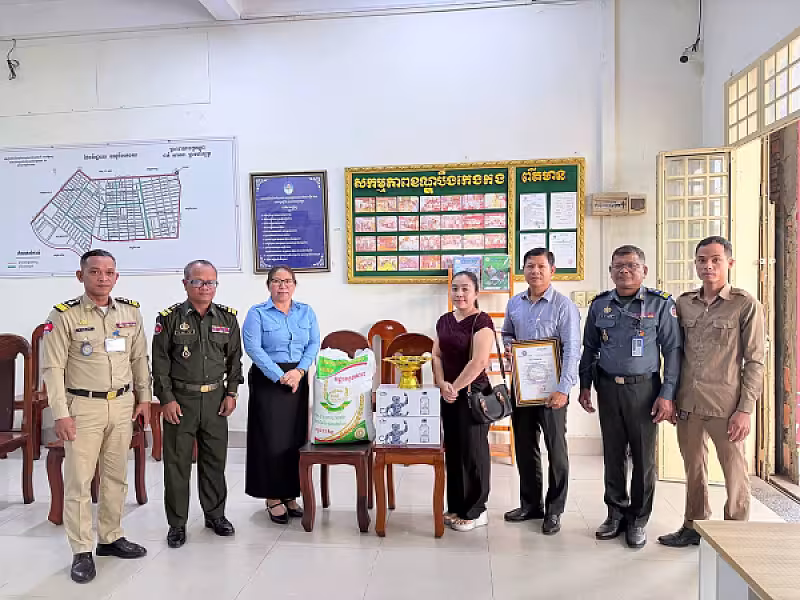 អ.ន.ក.ខណ្ឌបឹងកេងកង នាំយកថវិកាបេឡាមរណសង្គ្រោះជូនគ្រួសារសពសមាជិក - Image 2
