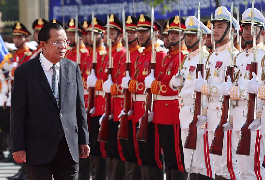 ព្រះករុណាជាអម្ចាស់ជីវិតលើត្បូង យាងជាព្រះរាជាធិបតី ព្រះរាជពិធីសម្ពោធ វិមានសាមគ្គីភាពនៃព្រឹទ្ធសភា - Image 4