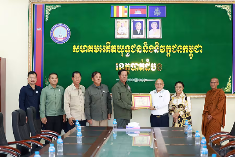 ឯកឧត្តម គន់ គីម អញ្ជើញទទួលថវិកាឧបត្ថម្ភពីអណិកជនរស់នៅសហរដ្ឋអាមេរិក ដើម្បីសាងសង់ផ្ទះជូនអតីតយុទ្ធជន និងនិវត្តជន - Image 3