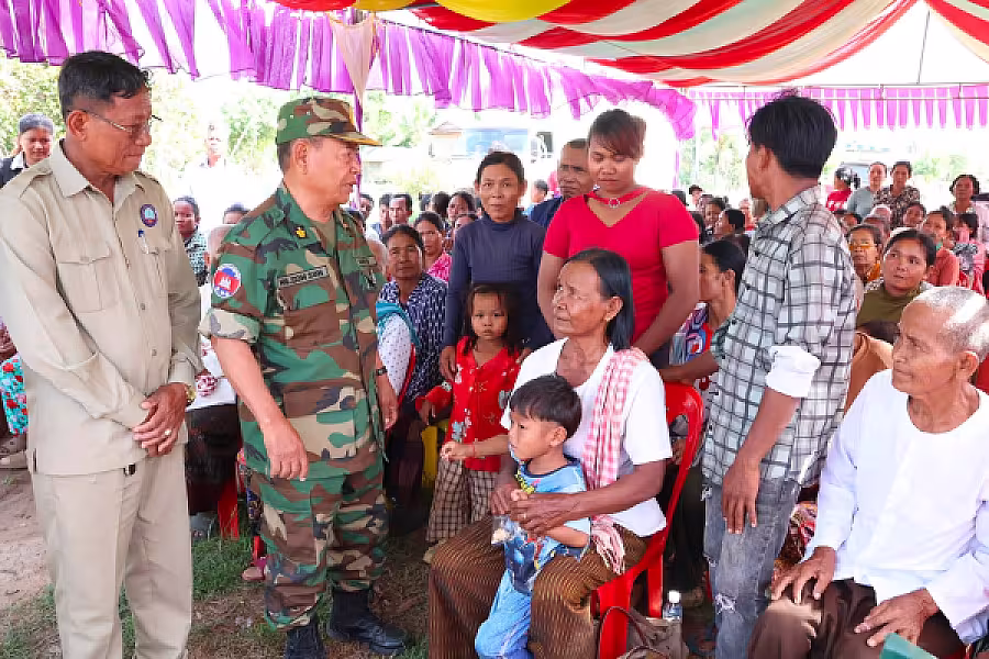 អ.ន.ក.ខេត្តកំពង់ធំ​ ប្រគល់ផ្ទះថ្មីអំណោយ​ដ៏​ថ្លៃថ្លា​របស់​សម្តេច​តេជោ​ហ៊ុន​ សែន ​ជូនគ្រួសារអតីតយុទ្ធជនពលី - Image 2