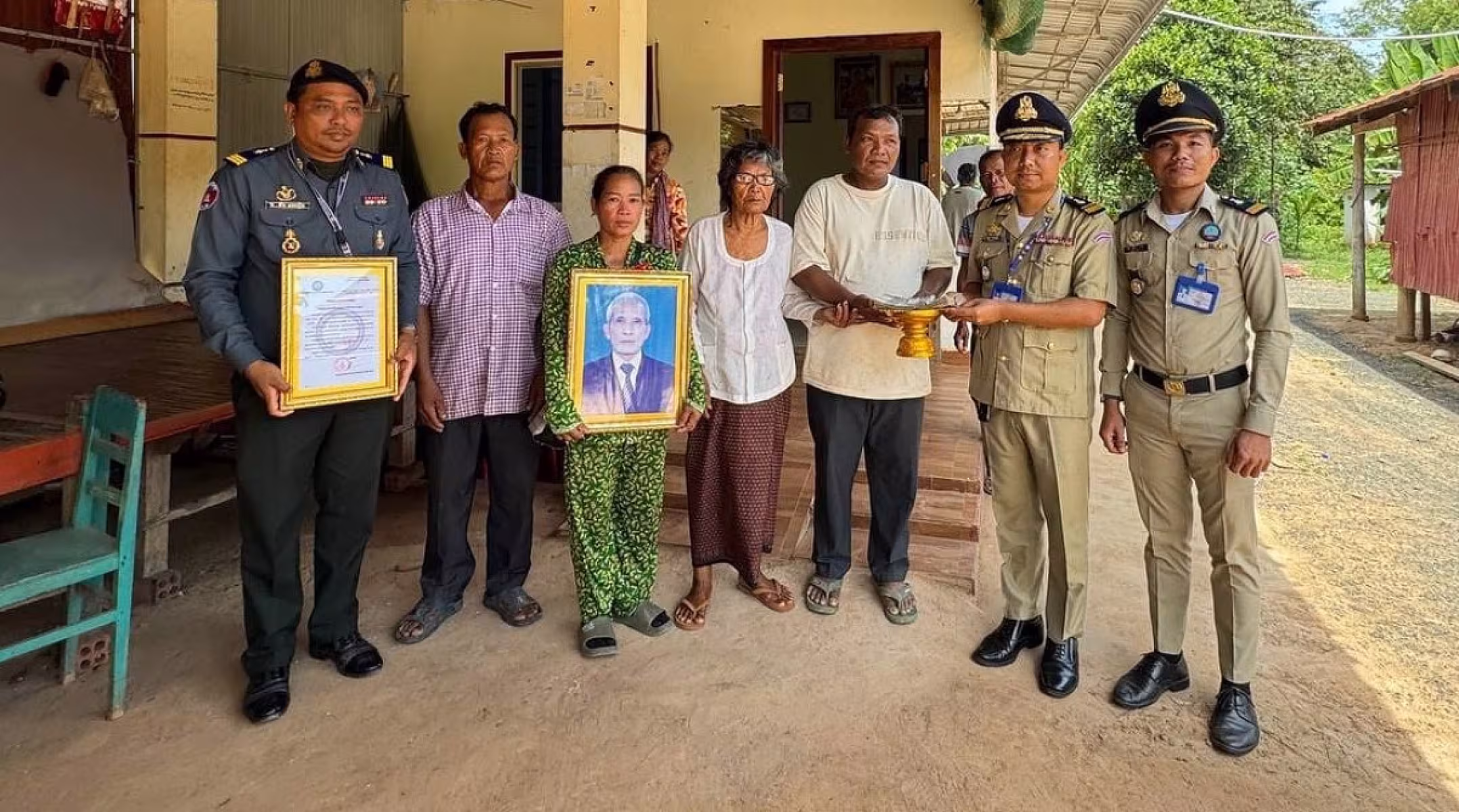 អ.ន.ក.ខេត្តត្បូងឃ្មុំ នាំយកថវិកាបេឡាមរណសង្គ្រោះជូនគ្រួសារសពសមាជិកចំនួន ៥គ្រួសារ 
