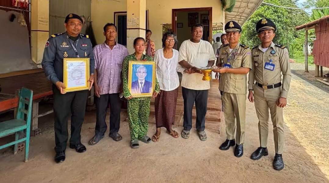 អ.ន.ក.ខេត្តត្បូងឃ្មុំ នាំយកថវិកាបេឡាមរណសង្គ្រោះជូនគ្រួសារសពសមាជិកចំនួន ៥គ្រួសារ 