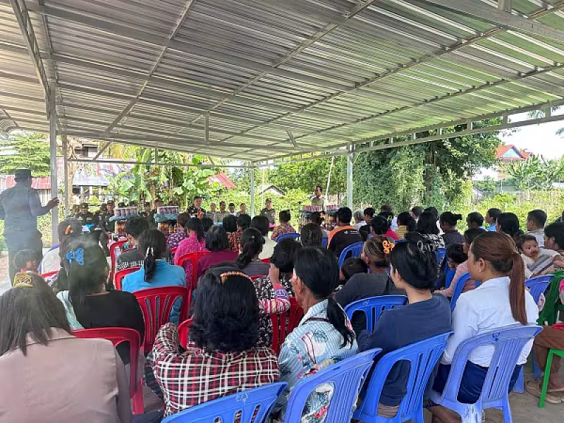 អ.ន.ក. ខេត្តកំពង់ឆ្នាំង នាំយកអំណោយសម្តេចបវរធិបតី ហ៊ុន ម៉ាណែត ជូនគ្រួសារពិការ ទីទ័លក្រ ចំនួន ៤០គ្រួសារ - Image 7