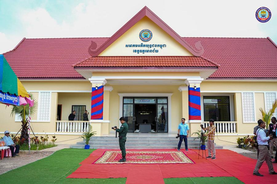 ឯកឧត្តមកិត្តិសង្គហបណ្ឌិត គន់ គីម ទេសរដ្ឋមន្រ្តី អនុប្រធាន និងជាអគ្គលេខាធិការសមាគមអតីតយុទ្ធជនកម្ពុជា នាថ្ងៃទី១៩ ខែកក្កដា ឆ្នាំ២០២៥ អញ្ជើញក្នុងពិធីអបអរសាទរ ទិវាសមាគមអតីតយុទ្ធជនកម្ពុជា លើកទី១៨ - Image 2