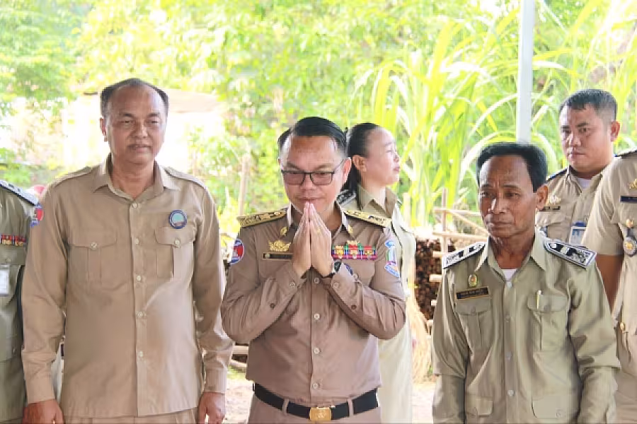 អ.ន.ក.ស្រុកក្រឡាញ់ ចុះប្រគល់ថវិកាបេឡាមរណសង្គ្រោះជូនគ្រួសារសពជាសមាជិក