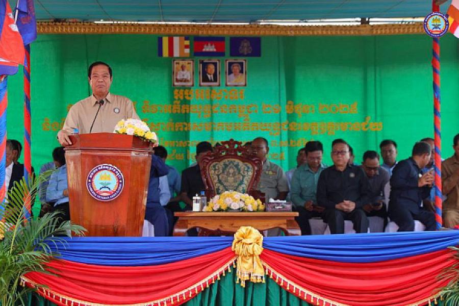 ឯកឧត្តមកិត្តិសង្គហបណ្ឌិត គន់ គីម ទេសរដ្ឋមន្រ្តី អនុប្រធាន និងជាអគ្គលេខាធិការសមាគមអតីតយុទ្ធជនកម្ពុជា នាថ្ងៃទី១៩ ខែកក្កដា ឆ្នាំ២០២៥ អញ្ជើញក្នុងពិធីអបអរសាទរ ទិវាសមាគមអតីតយុទ្ធជនកម្ពុជា លើកទី១៨ - Image 8