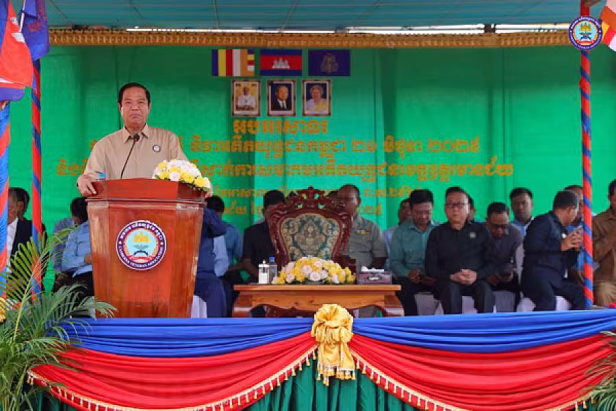 ឯកឧត្តមកិត្តិសង្គហបណ្ឌិត គន់ គីម ទេសរដ្ឋមន្រ្តី អនុប្រធាន និងជាអគ្គលេខាធិការសមាគមអតីតយុទ្ធជនកម្ពុជា នាថ្ងៃទី១៩ ខែកក្កដា ឆ្នាំ២០២៥ អញ្ជើញក្នុងពិធីអបអរសាទរ ទិវាសមាគមអតីតយុទ្ធជនកម្ពុជា លើកទី១៨ - Image 8