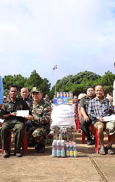 អតីតយុទ្ធជន និងគ្រួសារកងទ័ព ក្នុងខេត្តមណ្ឌលគិរី ទទួលបានអំណោយពីសម្តេចធិបតី ហ៊ុន ម៉ាណែត  - Image 15