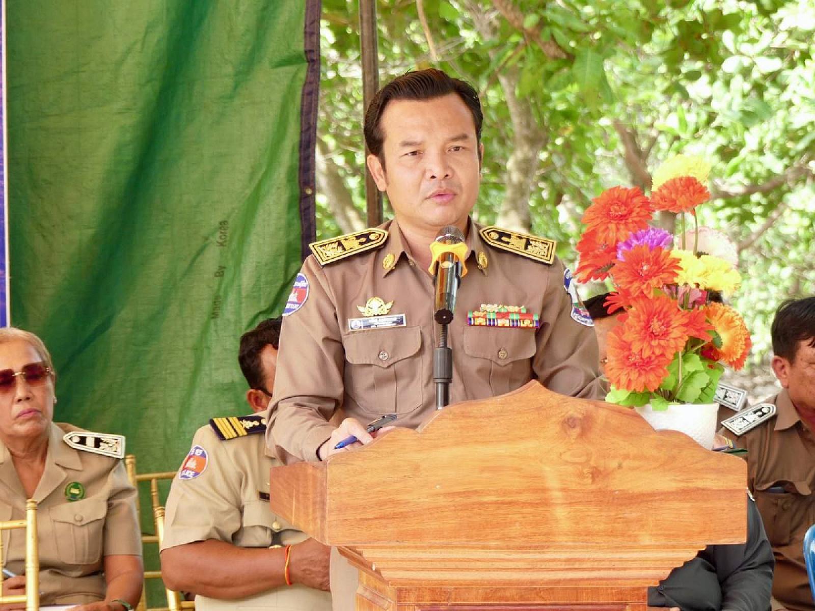 លោក ឃីម សុខឃាង អភិបាលនៃគណៈអភិបាលស្រុកប្រាសាទសំបូរ ខេត្តកំពង់ធំ ចូលរួមថវិកាចំនួន ២០មុឺនរៀល ដើម្បីរៀបចំមហាសន្និបាតវិសាមញ្ញតំណាងសមាគមអតីតយុទ្ធជនកម្ពុជា ទូទាំងប្រទេស