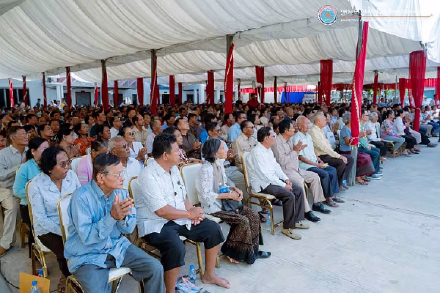 ឯកឧត្តម ជា វ៉ាន់ដេត អញ្ជើញជួបសំណេះសំណាលជាមួយអតីតយុទ្ធជន និងនិវត្តជន ប្រមាណ ១៤៨០នាក់ នៅស្រុកបាទី  - Image 7