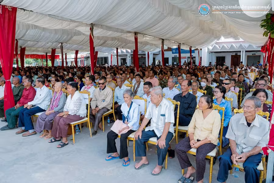ឯកឧត្តម ជា វ៉ាន់ដេត អញ្ជើញជួបសំណេះសំណាលជាមួយអតីតយុទ្ធជន និងនិវត្តជន ប្រមាណ ១៤៨០នាក់ នៅស្រុកបាទី  - Image 10