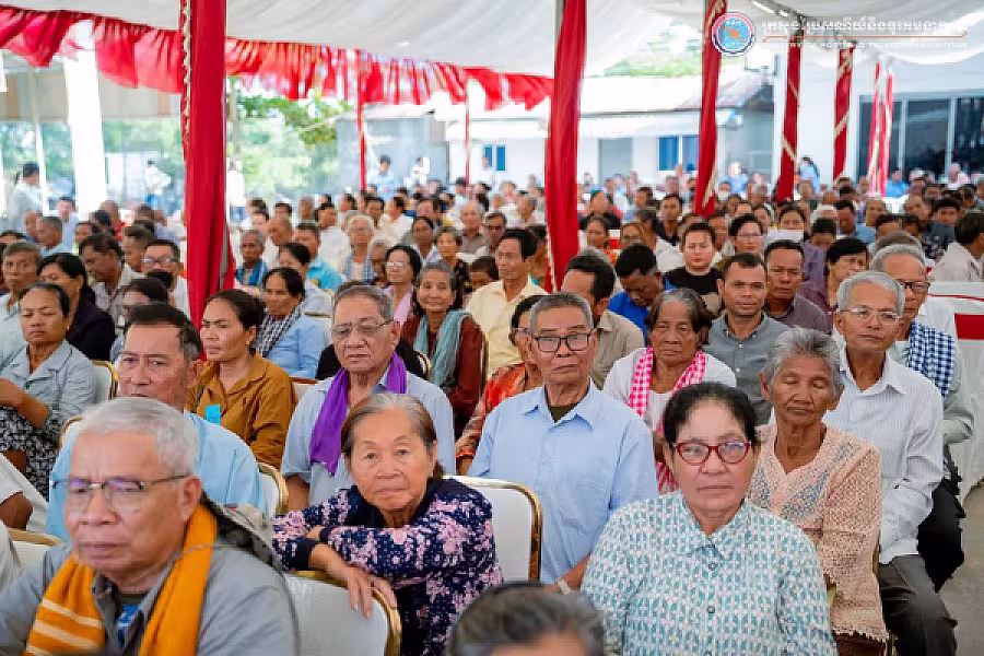 ឯកឧត្តម ជា វ៉ាន់ដេត អញ្ជើញជួបសំណេះសំណាលជាមួយអតីតយុទ្ធជន និងនិវត្តជន ប្រមាណ ១៤៨០នាក់ នៅស្រុកបាទី  - Image 14