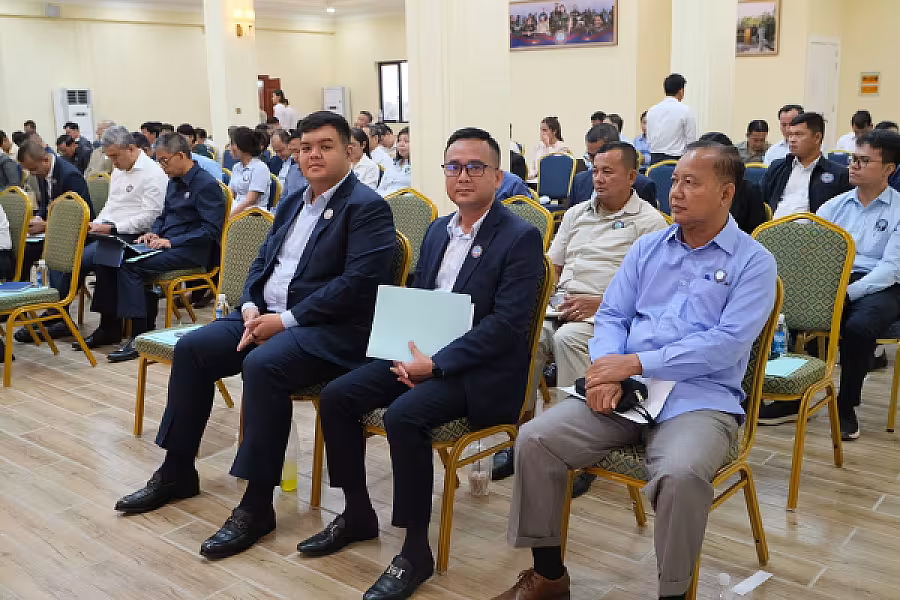 ឯកឧត្តម គន់ គីម អញ្ជើញជាអធិបតីដឹកនាំកិច្ចប្រជុំពិនិត្យការងាររបស់ អ.ន.ក. តាមវិស័យទាំង ១៧ក្រសួង-ស្ថាប័ន - Image 12