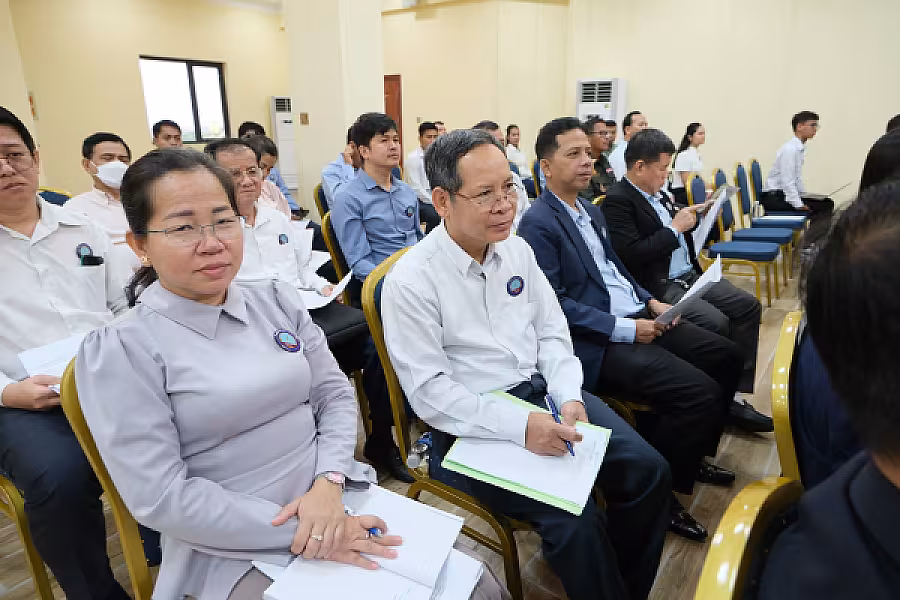 ឯកឧត្តម គន់ គីម អញ្ជើញជាអធិបតីដឹកនាំកិច្ចប្រជុំពិនិត្យការងាររបស់ អ.ន.ក. តាមវិស័យទាំង ១៧ក្រសួង-ស្ថាប័ន - Image 38