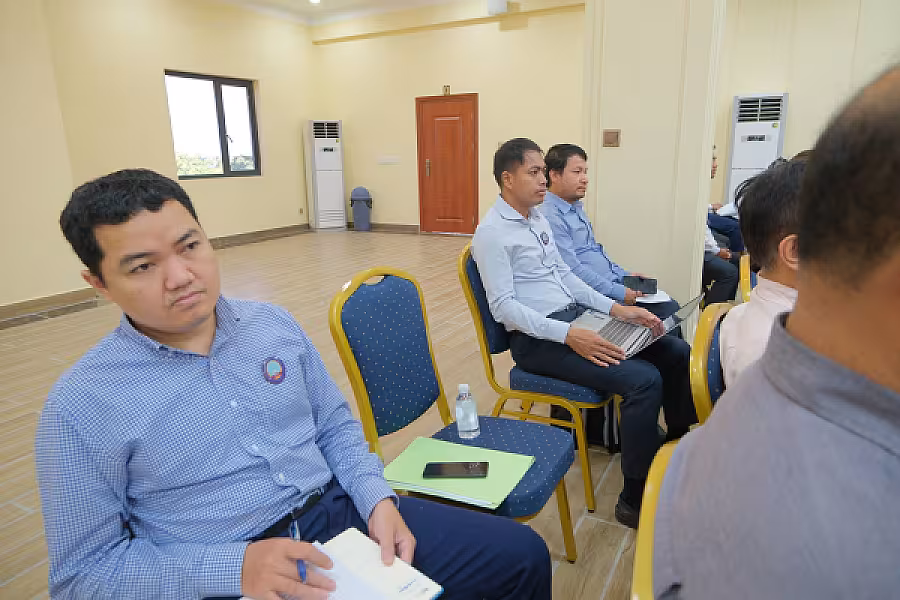 ឯកឧត្តម គន់ គីម អញ្ជើញជាអធិបតីដឹកនាំកិច្ចប្រជុំពិនិត្យការងាររបស់ អ.ន.ក. តាមវិស័យទាំង ១៧ក្រសួង-ស្ថាប័ន - Image 42