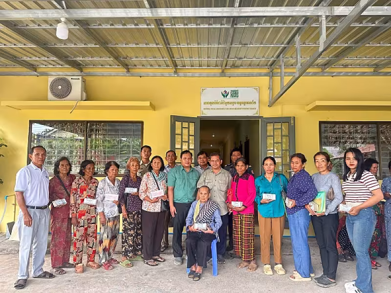 អ.ន.ក.ខេត្តឧត្តរមានជ័យ បើកថវិកាថវិកាមួយលើកដំបូងជូនគ្រួសារសពសមាជិក ២៣គ្រួសារ - Image 5