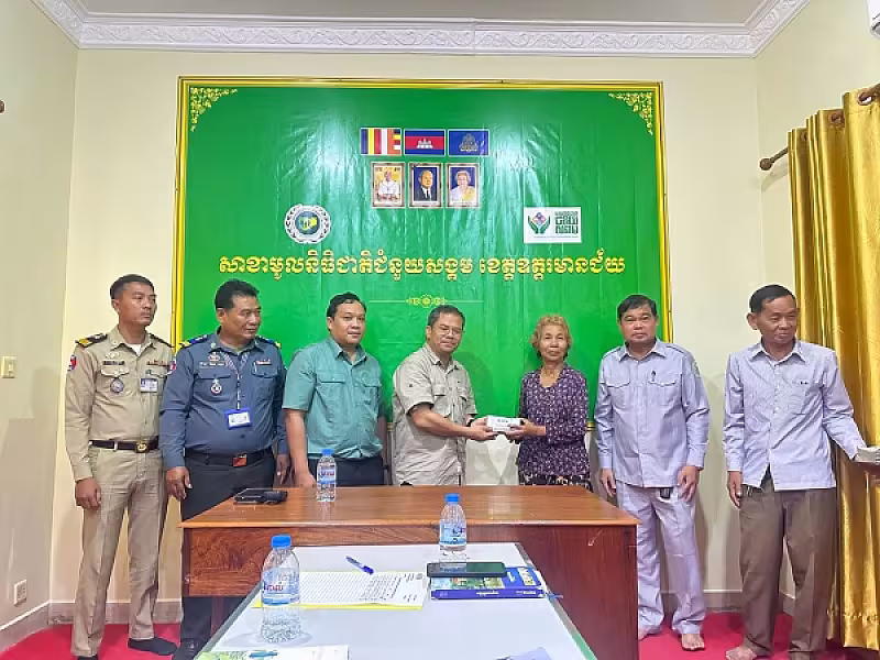អ.ន.ក.ខេត្តឧត្តរមានជ័យ បើកថវិកាថវិកាមួយលើកដំបូងជូនគ្រួសារសពសមាជិក ២៣គ្រួសារ