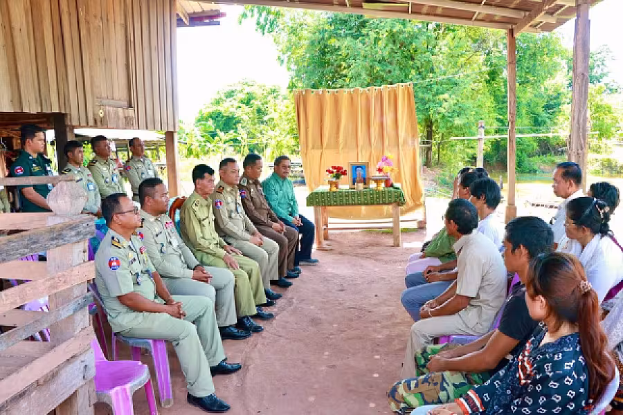 អ.ន.ក.ខេត្តឧត្តរមានជ័យ ចុះប្រគល់ថវិកាបេឡាមរណសង្គ្រោះជូនគ្រួសារសពជាសមាជិក - Image 3
