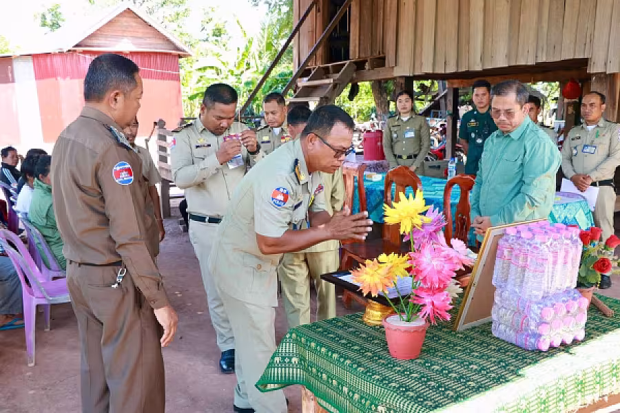 អ.ន.ក.ខេត្តឧត្តរមានជ័យ ចុះប្រគល់ថវិកាបេឡាមរណសង្គ្រោះជូនគ្រួសារសពជាសមាជិក - Image 7