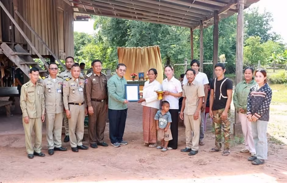 អ.ន.ក.ខេត្តឧត្តរមានជ័យ ចុះប្រគល់ថវិកាបេឡាមរណសង្គ្រោះជូនគ្រួសារសពជាសមាជិក - Image 10