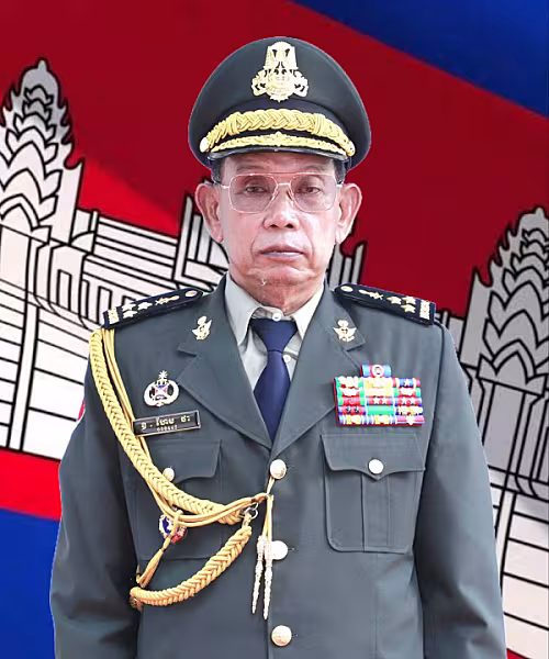 ឯកឧត្តម ឧត្តមសេនីយ៍ឯក ហែម ថា មេបញ្ជាការកងពលតូចលេខ៧០ ចូលរួមថវិកាចំនួន ២លានរៀល ដើម្បីរៀបចំមហាសន្និបាតវិសាមញ្ញតំណាងសមាគមអតីតយុទ្ធជនកម្ពុជា ទូទាំងប្រទេស