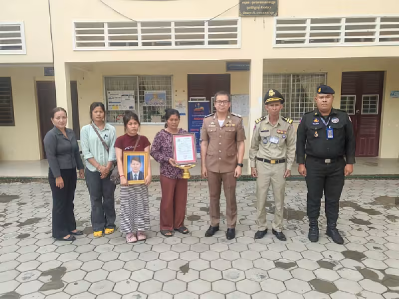 អ.ន.ក.ក្រុងបាត់ដំបង ចុះប្រគល់ថវិកាបេឡាមរណសង្គ្រោះជូនគ្រួសារសពជាសមាជិក - Image 3