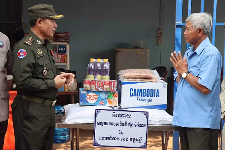 អ.ន.ក.ខេត្តព្រះសីហនុ ចុះសួរសុខទុក្ខ និងនាំយកអំណោយចែកជូនគ្រួសារអតីតយុទ្ធជន ៣គ្រួសារ - Image 2