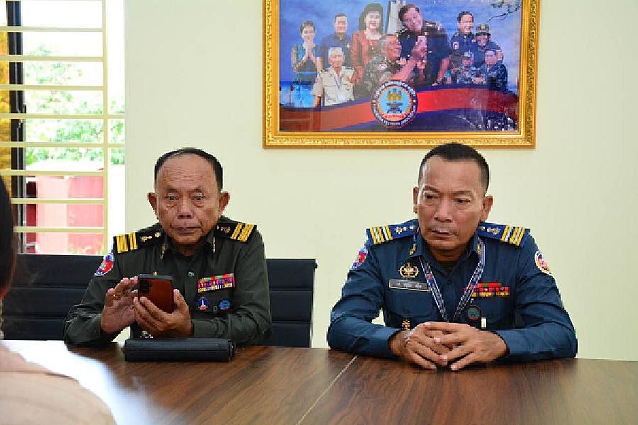 លោកឧត្តមសេនីយ៍ទោ ហួត សុធី និងយុវនីតិសម្បទាខេត្ត  បានរៀបចំប្រជុំសំណេះសណាលជាមួយក្រុមជាងសំណង់ក្រោយបញ្ចប់គម្រោងសាងសង់អគារទីស្នាក់ការសមាគមអតីតយុទ្ធជនកម្ពុជាខេត្តស្ថិតនៅភូមិថ្នល់ សង្កាត់ស្រង៉ែ ក្រុងសៀមរាប - Image 3