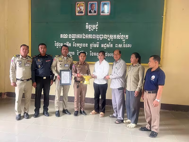 អ.ន.ក. ស្រុកសំឡូត នាំយកថវិកាបេឡាមរណសង្គ្រោះជូនគ្រួសារសពសមាជិក - Image 3