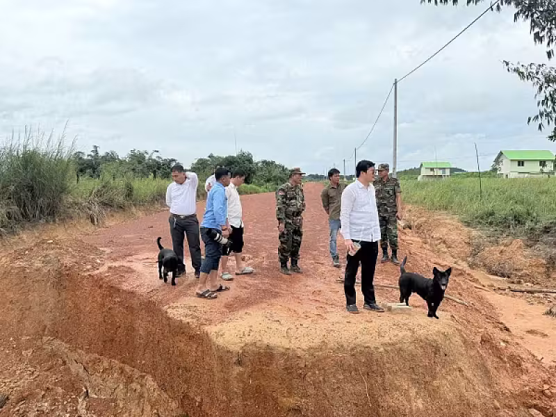  លោកឧត្តមសេនីយ៍ត្រី នូវ សំអុល អញ្ជើញចុះពិនិត្យស្ថានភាពក្នុងតំបន់ដីសម្បទានសង្គមកិច្ច និងផ្ទះអតីតយុទ្ធជនខេត្តព្រះសីហនុ។  