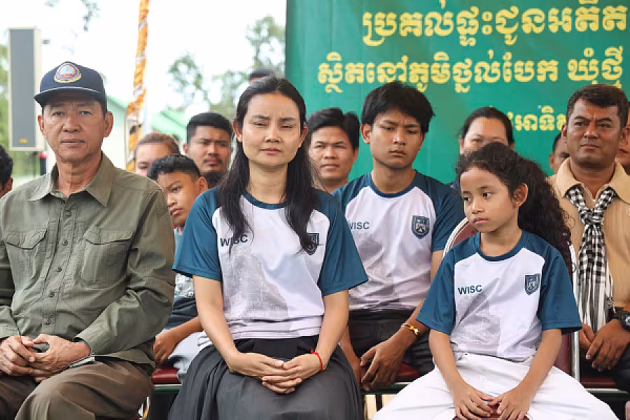 ឯកឧត្តម គន់ គីម អញ្ជើញប្រគល់ផ្ទះ ១០២ខ្នង ជាអំណោយរបស់សម្តេចតេជោ ហ៊ុន សែន ជូនអតីតយុទ្ធជន និងនិវត្តជន ក្នុងខេត្តព្រះវិហារ - Image 10