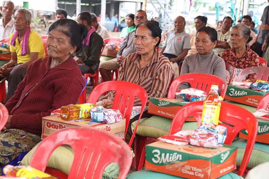 ឯកឧត្តម គន់ គីម អញ្ជើញប្រគល់ផ្ទះ ១០២ខ្នង ជាអំណោយរបស់សម្តេចតេជោ ហ៊ុន សែន ជូនអតីតយុទ្ធជន និងនិវត្តជន ក្នុងខេត្តព្រះវិហារ - Image 25