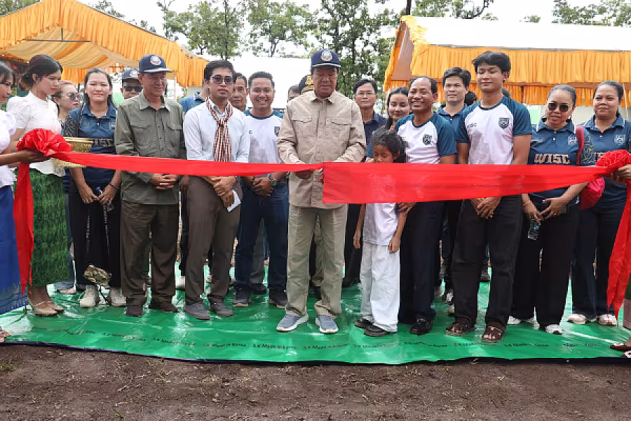 ឯកឧត្តម គន់ គីម អញ្ជើញប្រគល់ផ្ទះ ១០២ខ្នង ជាអំណោយរបស់សម្តេចតេជោ ហ៊ុន សែន ជូនអតីតយុទ្ធជន និងនិវត្តជន ក្នុងខេត្តព្រះវិហារ - Image 32
