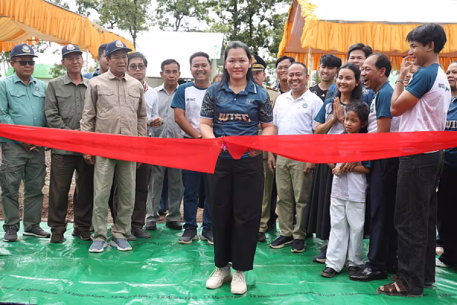 ឯកឧត្តម គន់ គីម អញ្ជើញប្រគល់ផ្ទះ ១០២ខ្នង ជាអំណោយរបស់សម្តេចតេជោ ហ៊ុន សែន ជូនអតីតយុទ្ធជន និងនិវត្តជន ក្នុងខេត្តព្រះវិហារ - Image 33