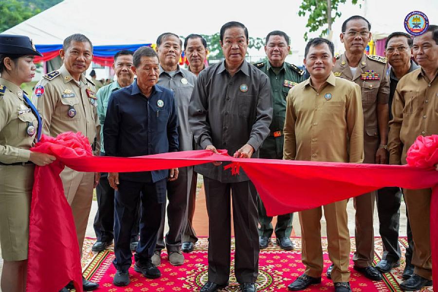 ឯកឧត្តមកិត្តិសង្គហបណ្ឌិត គន់ គីម  អញ្ជើញក្នុងពិធីសម្ពោធទីស្នាក់ការសមាគមអតីតយុទ្ធជនខេត្តបន្ទាយមានជ័យ ជាអំណោយដ៏ថ្លៃថ្លារបស់សម្តេចតេជោ ហ៊ុន សែន ប្រធានសមាគមអតីតយុទ្ធជនកម្ពុជា កសាងដោយអ្នកឧកញ៉ា ម៉ម វណ្ណឌី