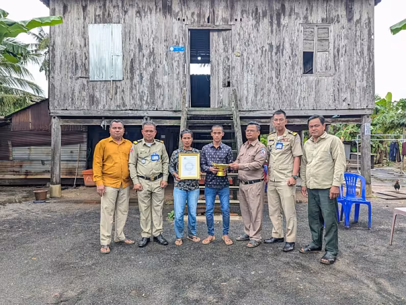 អ.ន.ក. ស្រុកត្បូងឃ្មុំ នាំយកថវិកាបេឡាមរណសង្គ្រោះជូនគ្រួសារសពសមាជិក
