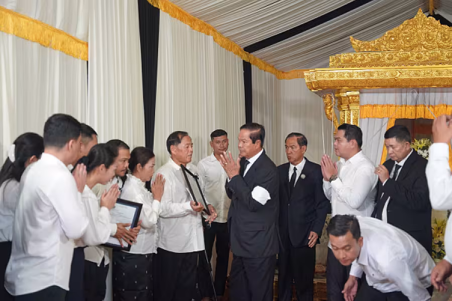 ឯកឧត្តម គន់ គីម អញ្ជើញដឹកនាំគណៈប្រតិភូ គោរពវិញ្ញាណក្ខន្ធសពម្តាយបង្កើត ឯកឧត្តម ឧត្តមសេនីយ៍ឯក អ៊ុក ឃ្នួច - Image 14