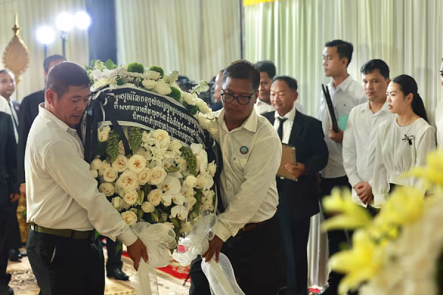 ឯកឧត្តម គន់ គីម អញ្ជើញដឹកនាំគណៈប្រតិភូ គោរពវិញ្ញាណក្ខន្ធសពម្តាយបង្កើត ឯកឧត្តម ឧត្តមសេនីយ៍ឯក អ៊ុក ឃ្នួច - Image 19