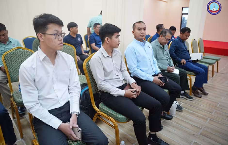 ឯកឧត្តម មាស សាវ៉ន អញ្ជើញដឹកនាំប្រជុំពិនិត្យវឌ្ឍនភាពការងារ និងការធ្វើតេស្តសាកល្បងដំណើរការកិច្ចប្រជុំ VECONAC  - Image 17
