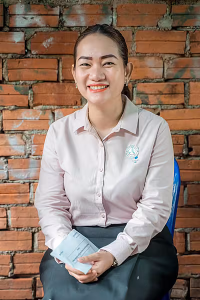 លោកជំទាវ ទុយ សិរីរតនៈ អញ្ជើញចុះសួរសុខទុក្ខ និងនាំយកអំណោយជូន និវត្តជនអតីតមន្ត្រីរាជការបម្រើការងារនៅក្រសួងព័ត៌មាន - Image 4