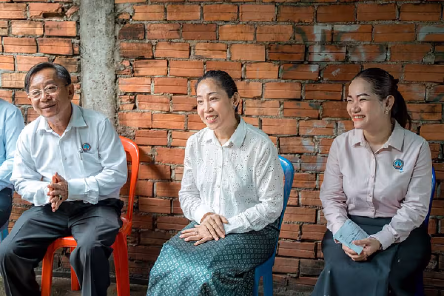 លោកជំទាវ ទុយ សិរីរតនៈ អញ្ជើញចុះសួរសុខទុក្ខ និងនាំយកអំណោយជូន និវត្តជនអតីតមន្ត្រីរាជការបម្រើការងារនៅក្រសួងព័ត៌មាន - Image 6